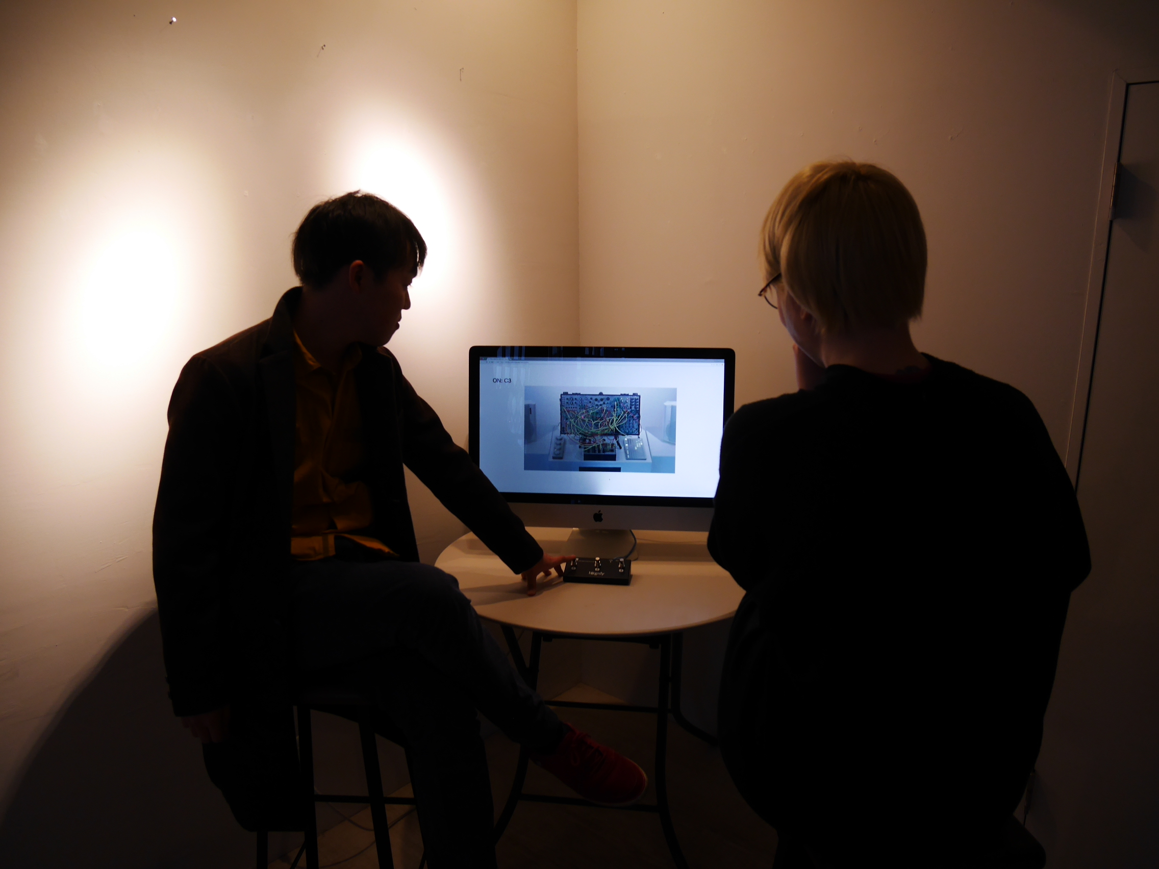 Installation live at TAV Gallery, Tokyo