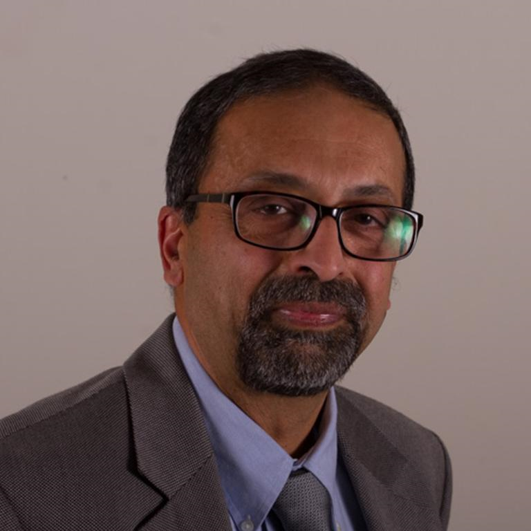 Dr Sunil Savur