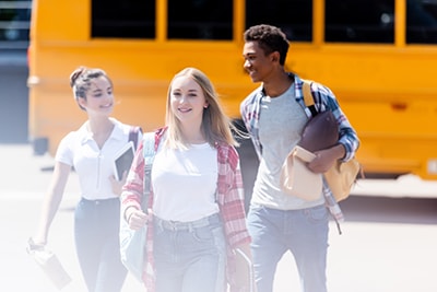 Children leaving a schoolbus