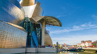 Guggenheim Museum in Bilbao.
Photo: Apomares / ISTOCK