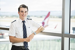 UniSA aviation student ready to take on new learning opportunities with QantasLink