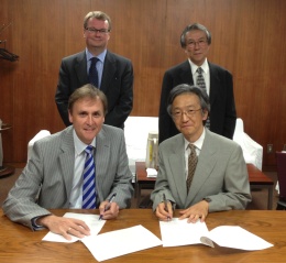 Signing the Memorandum of Understanding with Keio University