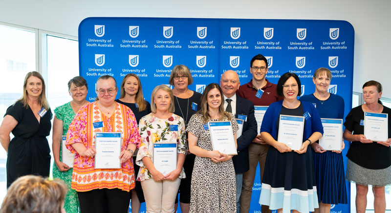 Allison Roderick, Mr Glenn McMahon, Mrs Brianne Brunner, Ms Annabel Axford, Mr Clinton Fildes, Dr Kate Rhodes, Dr Kathy Hill, Mrs Kirsty Baker, Miss Terry Friebe, Ms Viv Leigh, Mrs Yvonne Dawson, Verity Pearson-Dennett – SA Health, Alexandra Totani – SA Health and Gina Makris – SA Health (team) ꓲ UniSA Clinical & Health Sciences