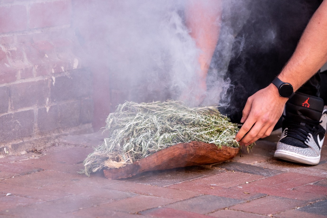 Smoking ceremony E hub