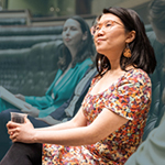 Woman sitting in the House of Representatives