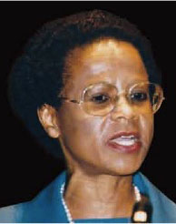 Dr Ramphele delivering the 2000 Annual Hawke Lecture.