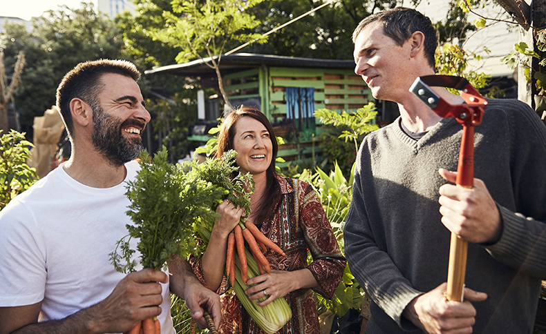 790_Three gardeners_theJoineryGarden_Crop.jpg