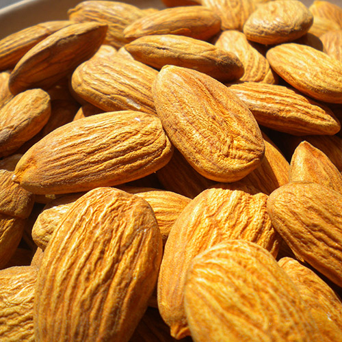 Almonds CCby2.0_web.jpg