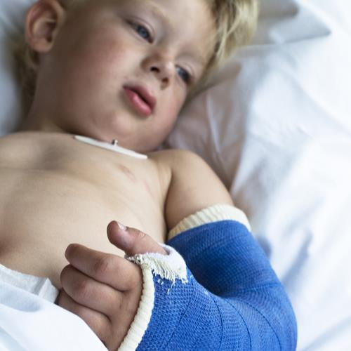 hospitalchildshutterstock_147937364.jpg