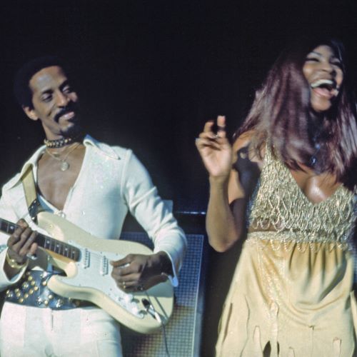 Tina Turner, noch mit Ex Ike, November 1972, Musikhalle Hamburg Flickr Heinrich Klaffs 500x500.jpg