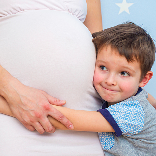 pregnant mum _shutterstock_1613298685_web.jpg