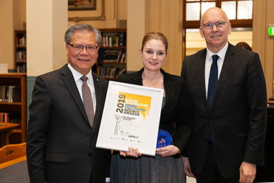 Dr Marnie Winter with SA Governor Hieu Van Le AC and SA Minister for Innovation and Skills, David Pisoni MP. 