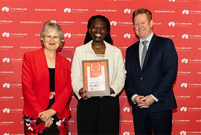 Student of the Year Ruth Appiah receiving award at Study Adelaide event